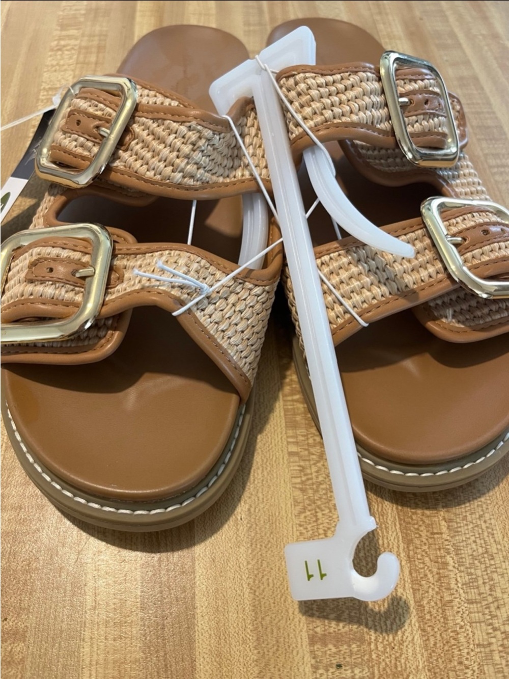 Universal Thread Women’s Collin Sandals with Memory Foam Insole NWT size 11 - Picture 5 of 6